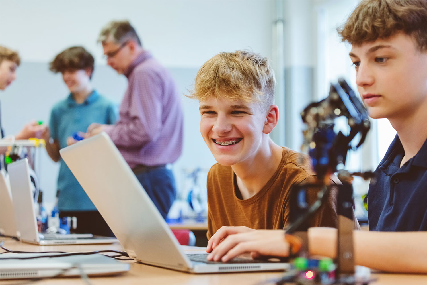 saier-akademie-kurs-ganz-schoen-smart-iStock-1718863308